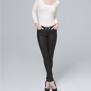 White House Black Market Skinny Ankle Mid-Rise Jeans Coated Black Size 8🔥
